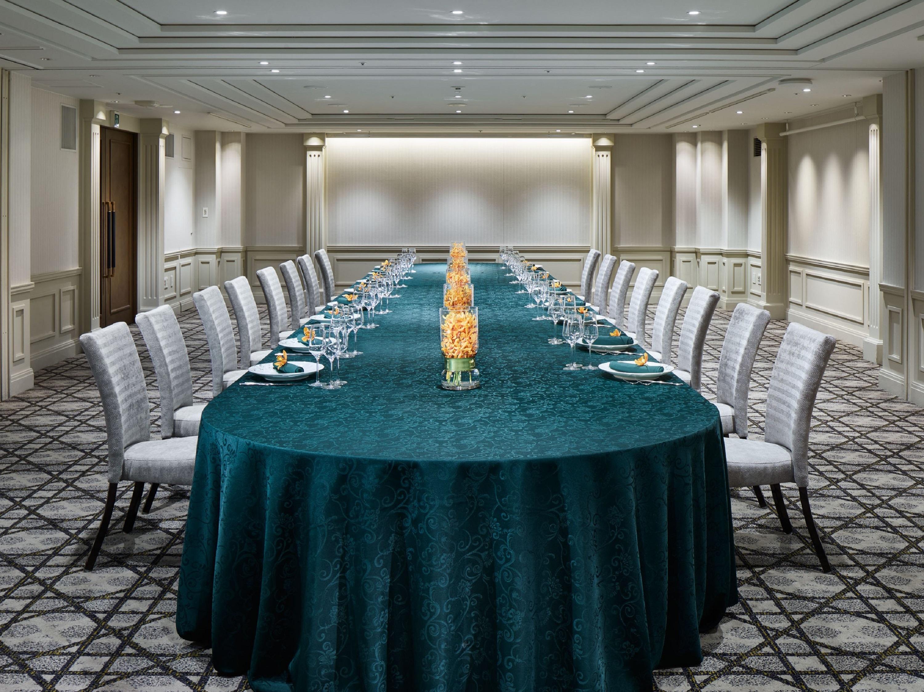 The Thousand Kiotó Kültér fotó The Boardroom